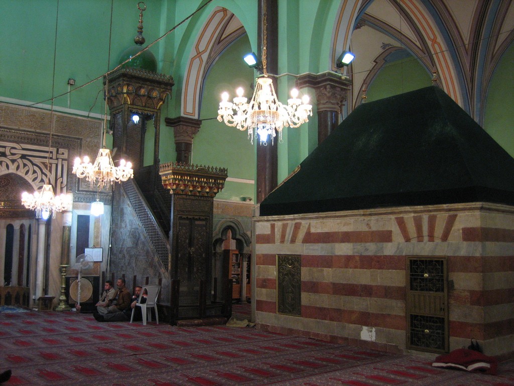Hebron_mosque_qibly_mosallah